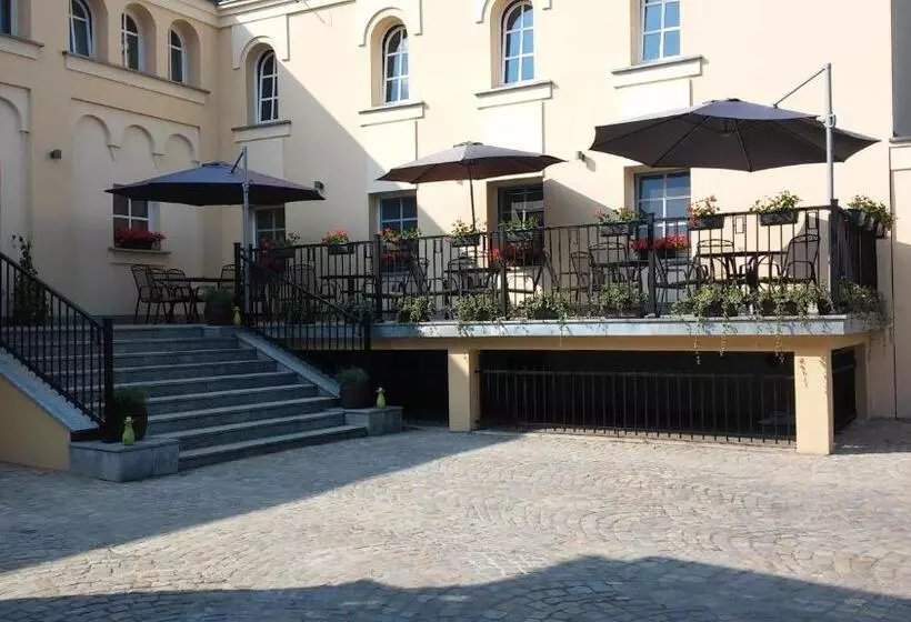 ホテル Zajazd Biskupi