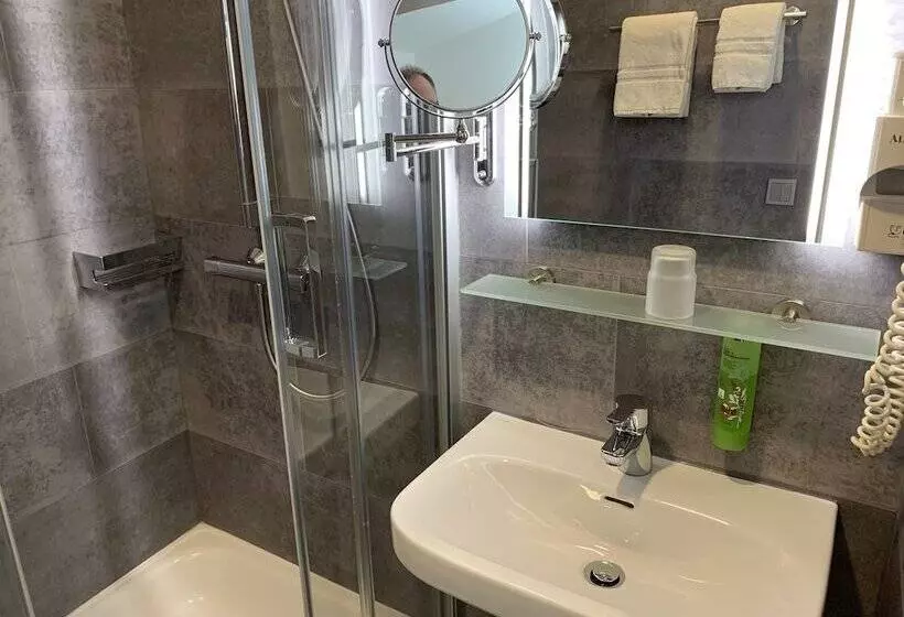 Ziegenbruch S Hotel & Restaurant