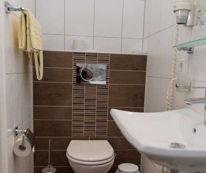 Ziegenbruch S Hotel & Restaurant