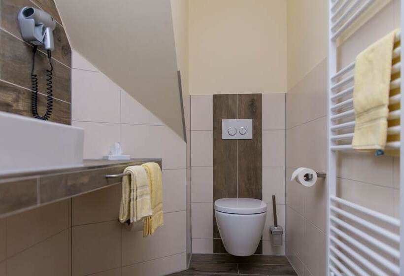 Ziegenbruch S Hotel & Restaurant