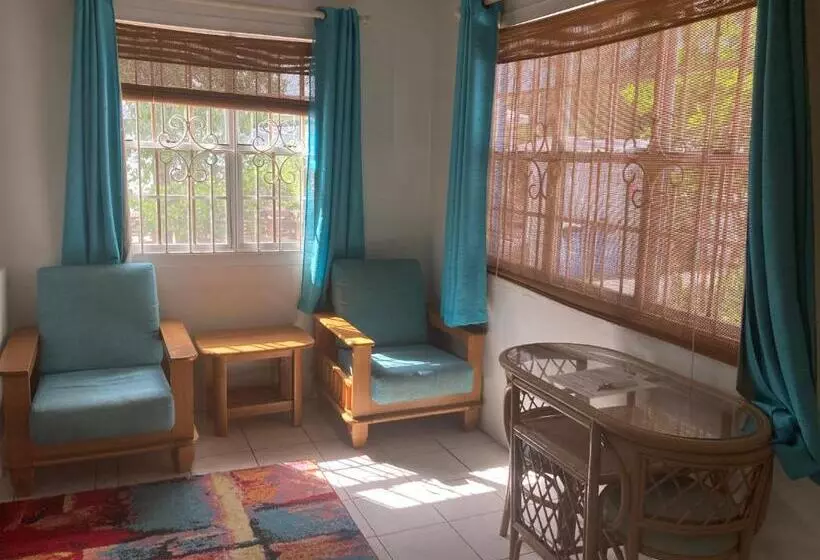 هاستل The Lodge Antigua