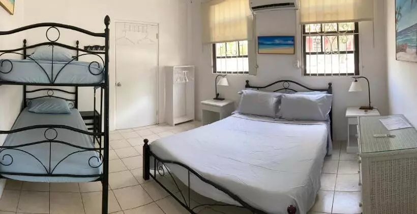 هاستل The Lodge Antigua