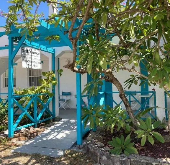 هاستل The Lodge Antigua