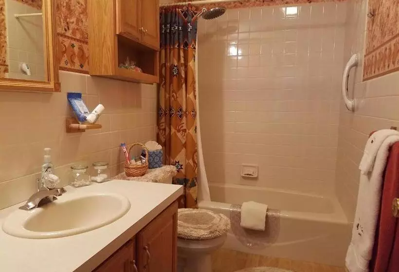 住宿加早餐  The Roselea