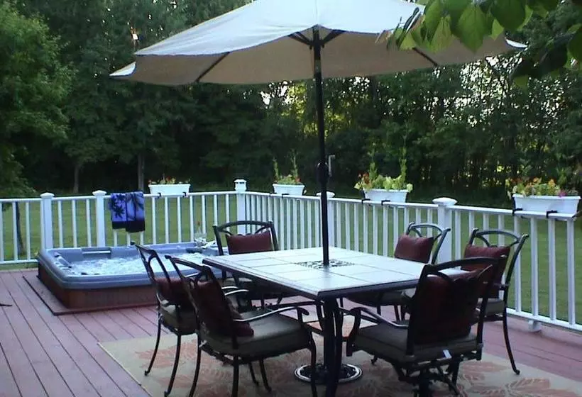 住宿加早餐  The Roselea