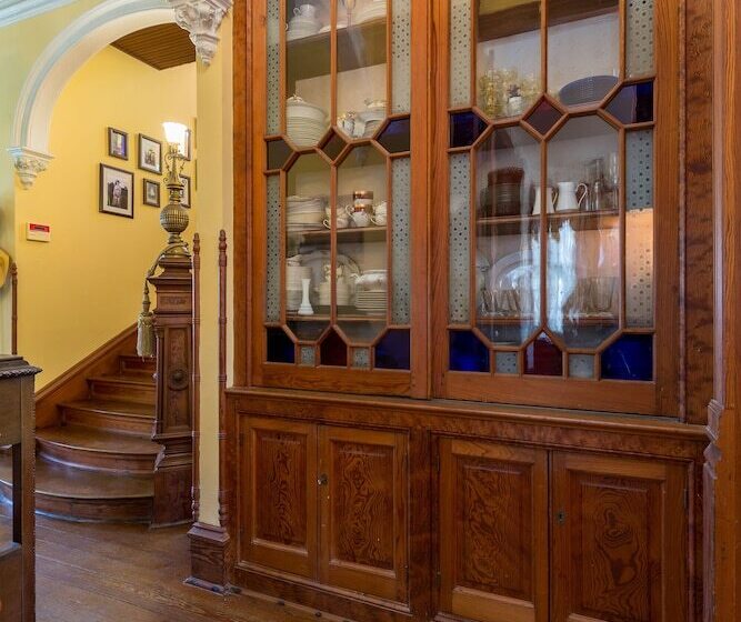 Coppersmith Inn Bed And Breakfast