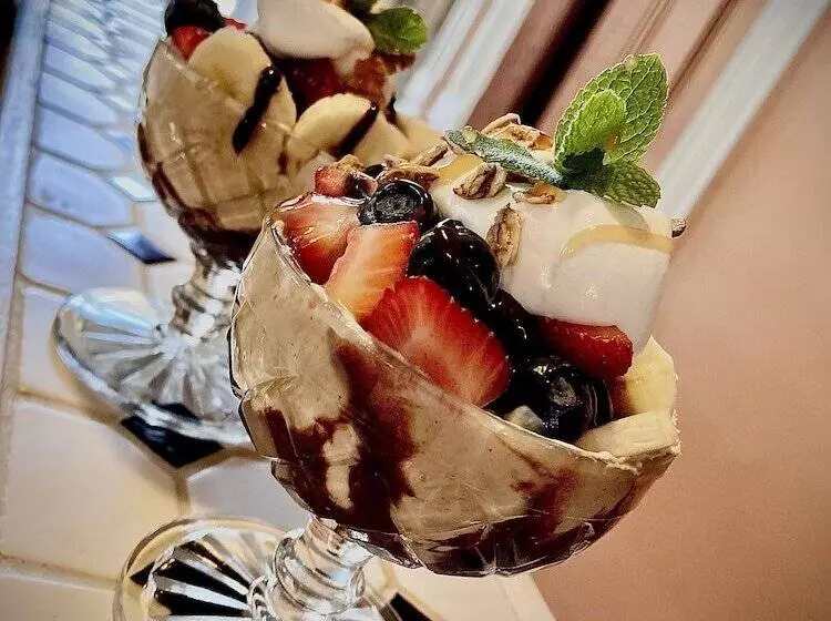 Coppersmith Inn Bed And Breakfast