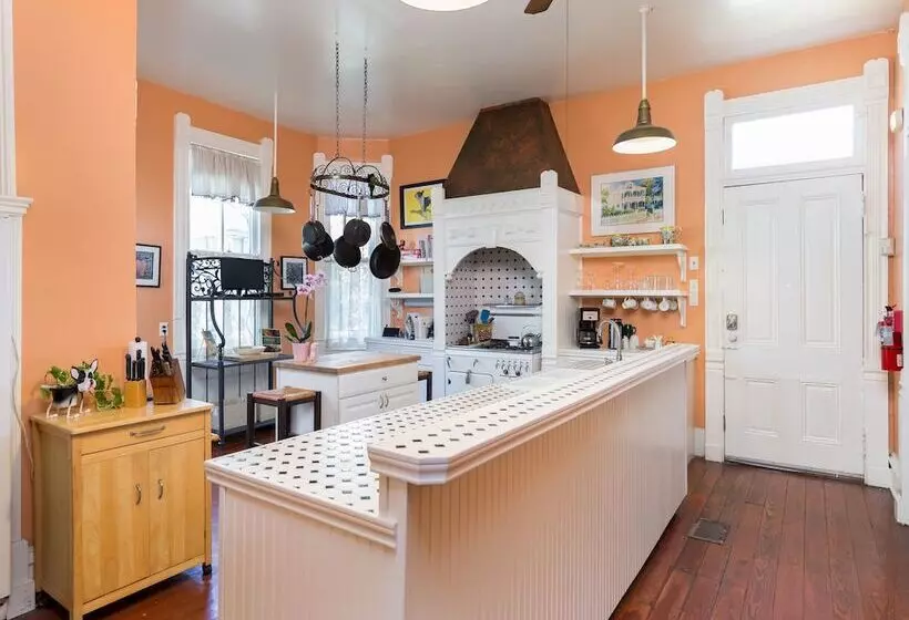 Coppersmith Inn Bed And Breakfast