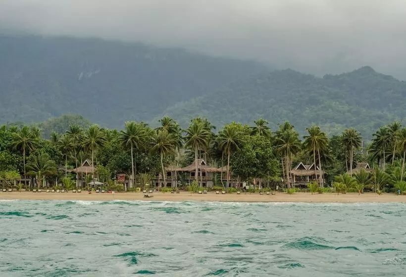 Daluyon Beach And Mountain Resort