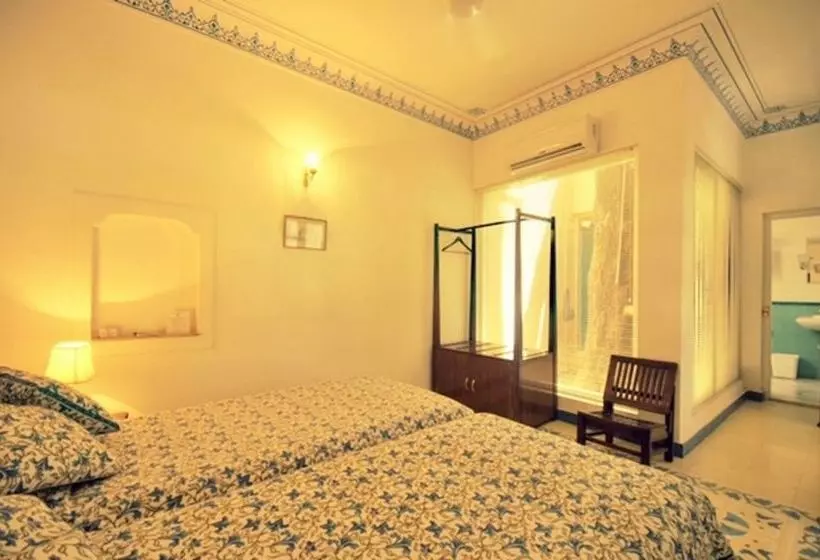 호텔 Bijay Niwas Palace