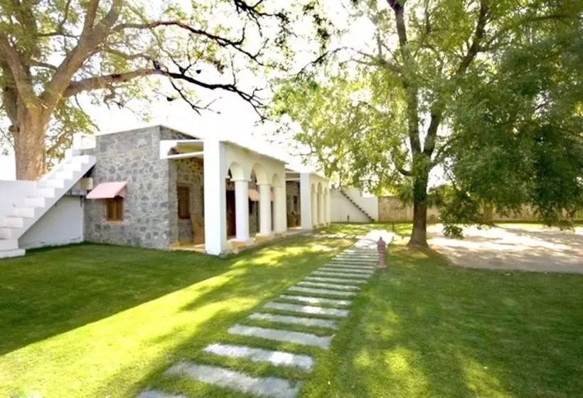 호텔 Bijay Niwas Palace