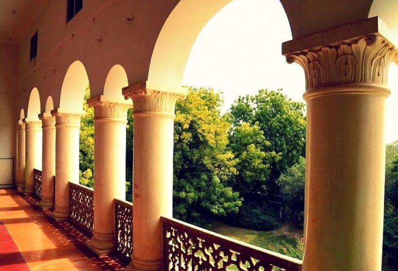 Hotelli Bijay Niwas Palace