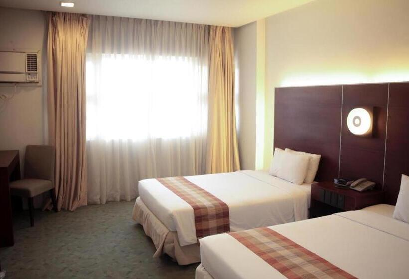 Отель Casablanca Suites Near Airport