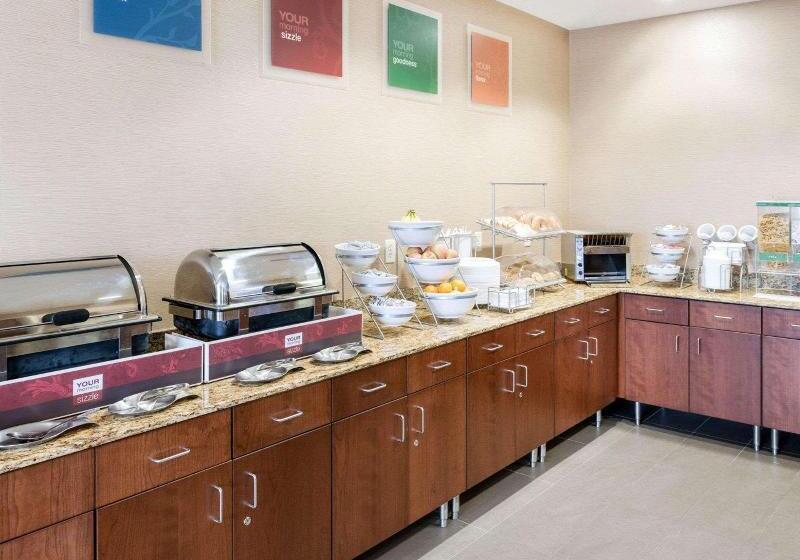 هتل Comfort Inn & Suites West   Medical Center