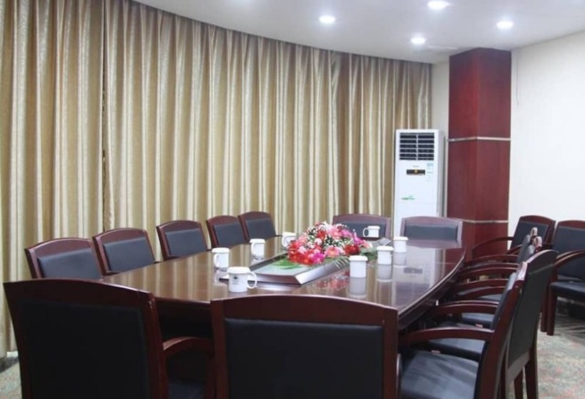 فندق Greentree Inn Huaian Chuzhou Avenue Zhou Enlai Memorial Hall
