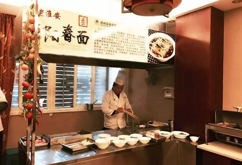 Отель Greentree Inn Huaian Chuzhou Avenue Zhou Enlai Memorial Hall