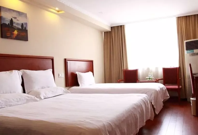 Отель Greentree Inn Huaian Chuzhou Avenue Zhou Enlai Memorial Hall