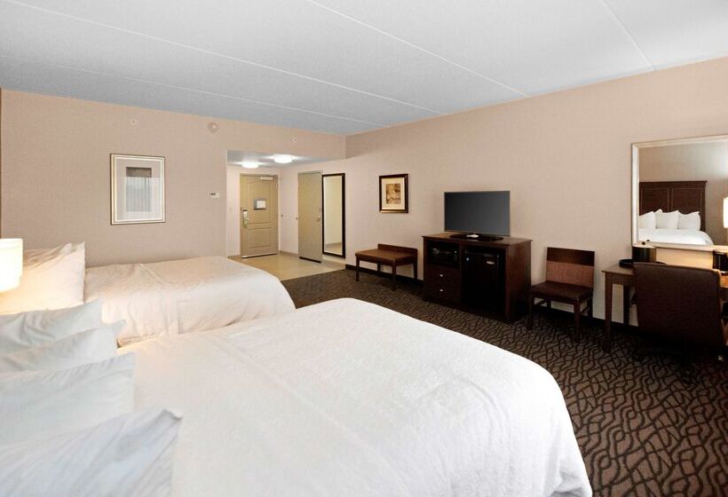 Отель Hampton Inn Butler