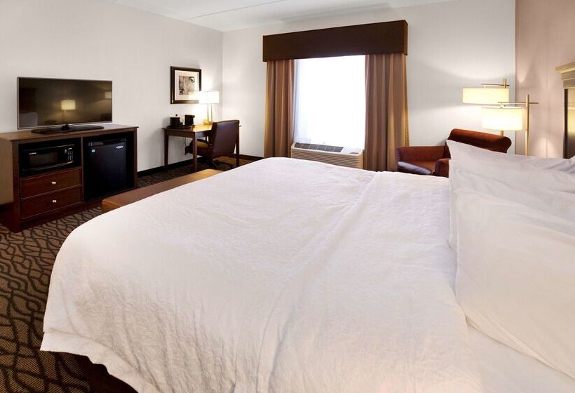 Отель Hampton Inn Butler