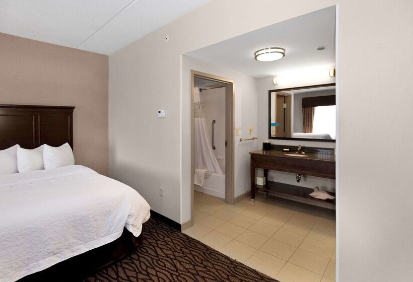 Отель Hampton Inn Butler