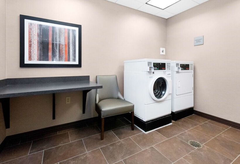 Отель Hampton Inn Butler