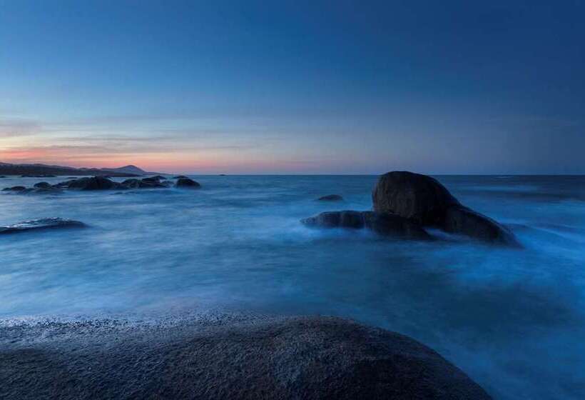 בית מלון כפרי Hilton Wenchang