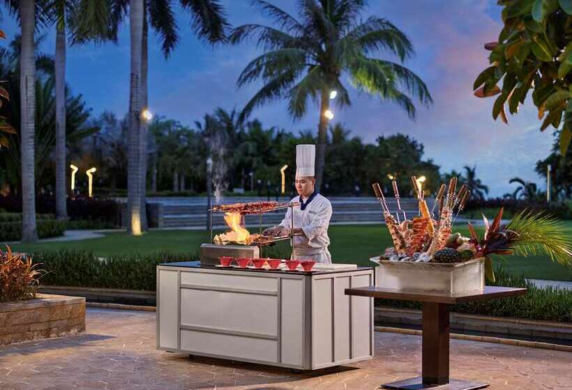 בית מלון כפרי Hilton Wenchang