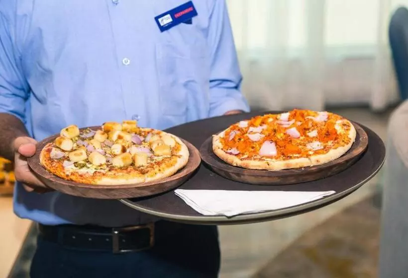 فندق Holiday Inn Express Pune Pimpri, An Ihg