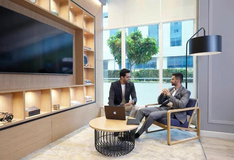 هتل Holiday Inn Express Pune Pimpri, An Ihg