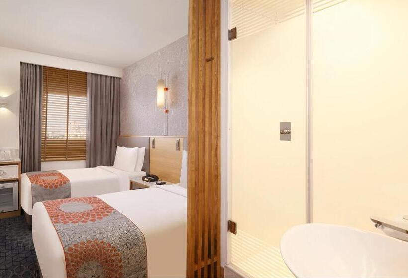 هتل Holiday Inn Express Pune Pimpri, An Ihg