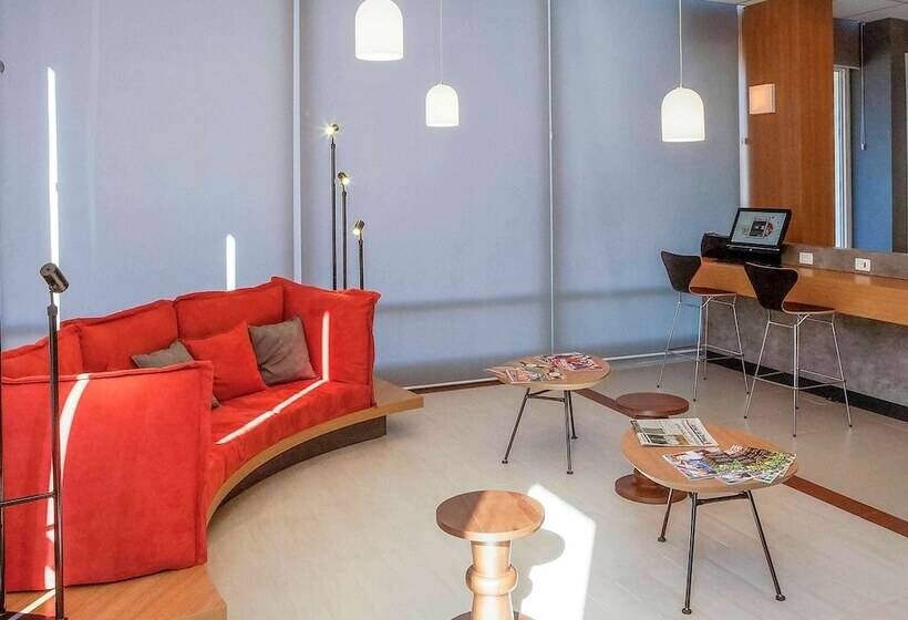 ホテル Ibis Ourinhos