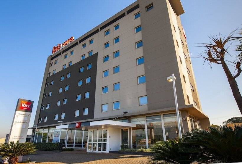 ホテル Ibis Ourinhos