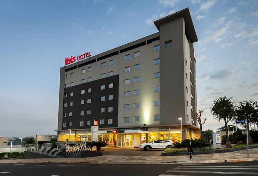 ホテル Ibis Ourinhos