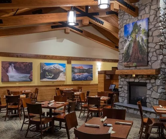 酒店 John Muir Lodge