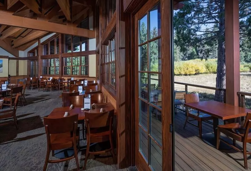 酒店 John Muir Lodge