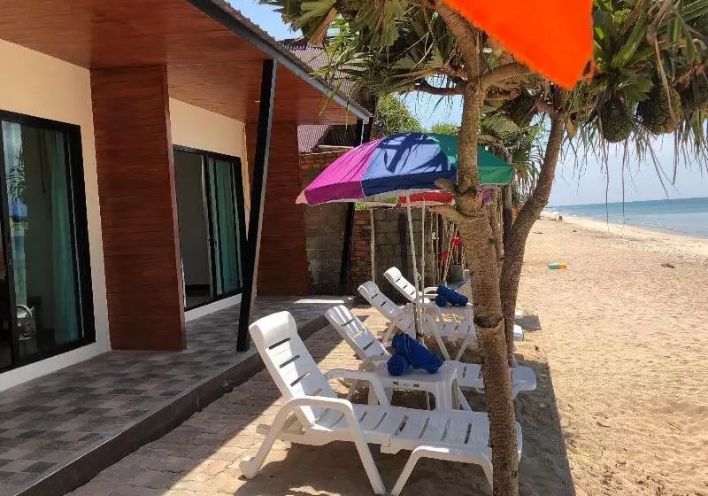 Hotel Lanta Seafront Resort