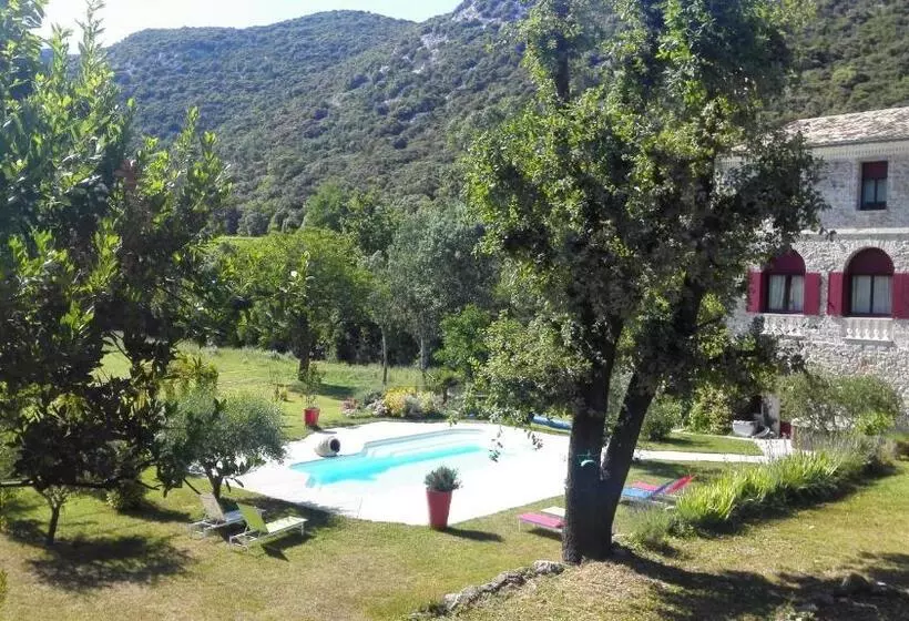 ホテル Domaine De Rochebelle