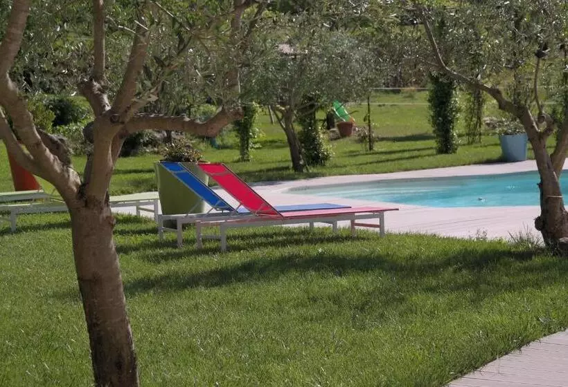 ホテル Domaine De Rochebelle