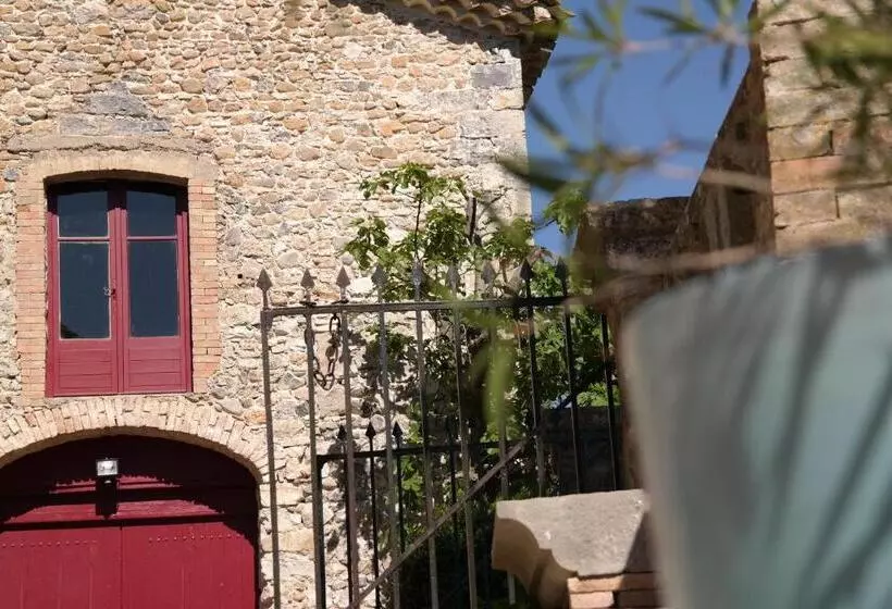 ホテル Domaine De Rochebelle