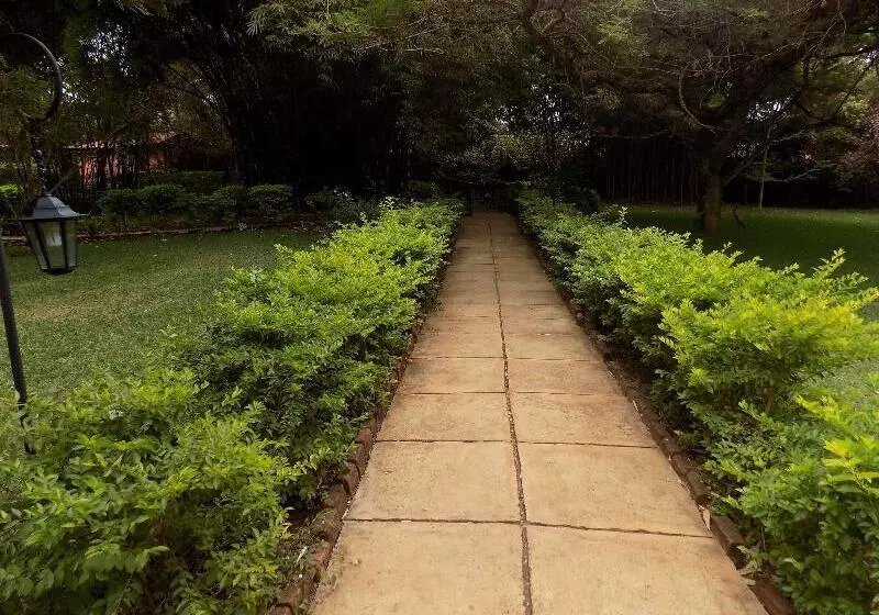 ホテル Octagon Lodge