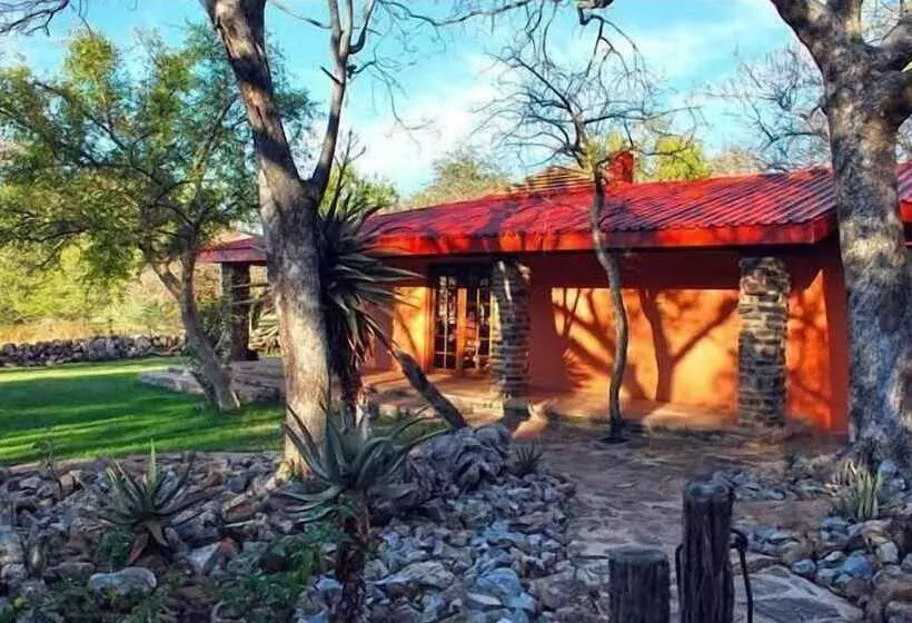 هتل Ohange Namibia Lodge