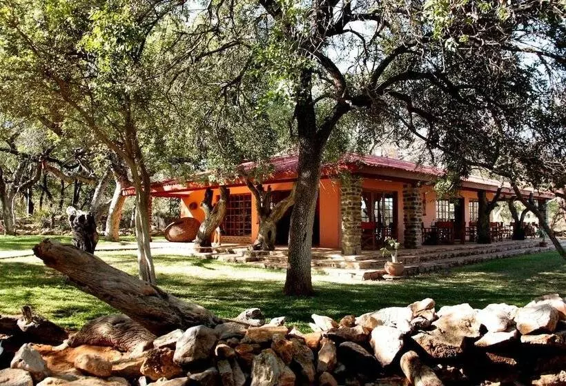 هتل Ohange Namibia Lodge