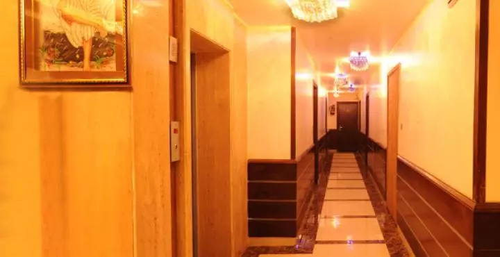 בית מלון כפרי Pearl Inn & Suites