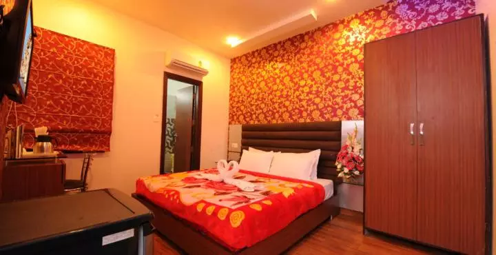 בית מלון כפרי Pearl Inn & Suites