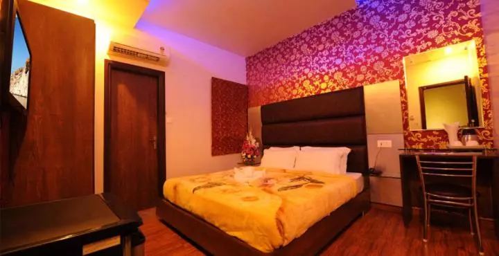 בית מלון כפרי Pearl Inn & Suites