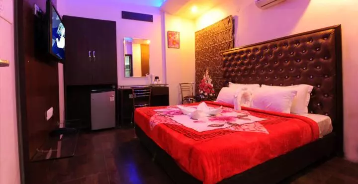 בית מלון כפרי Pearl Inn & Suites