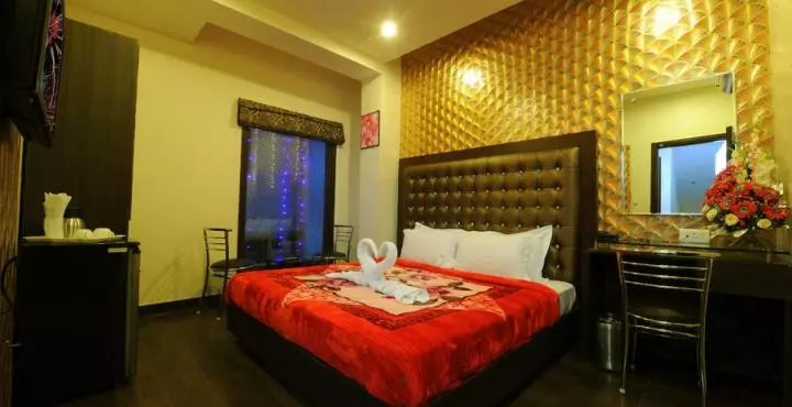 בית מלון כפרי Pearl Inn & Suites