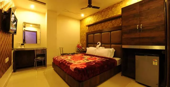 בית מלון כפרי Pearl Inn & Suites