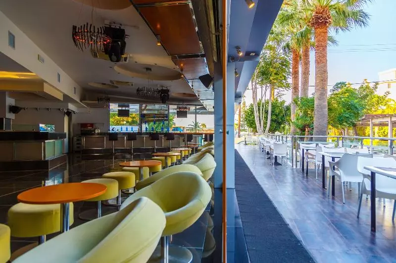 هتل The Residence Suites Adults Only