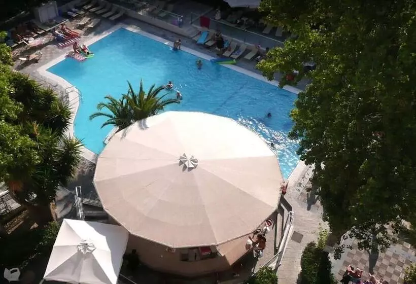 هتل The Residence Suites Adults Only